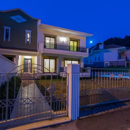 Villa Turkuaz 2 Marmaris Daily Weekly Rentals Willa
